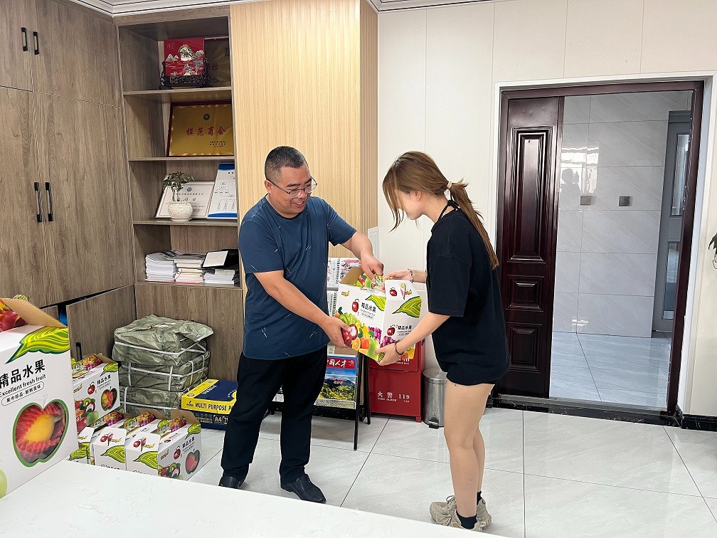 甘肅信合工程設(shè)計有限公司工會委員會 為員工發(fā)放夏日高溫福利
